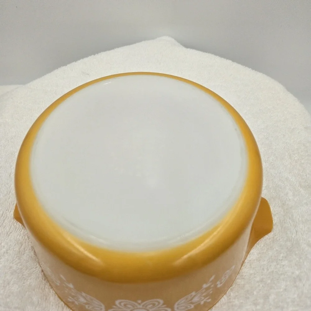 Vintage PYREX Butterfly Flower Gold Bowl Casserole Dish #473 - 1 quart
